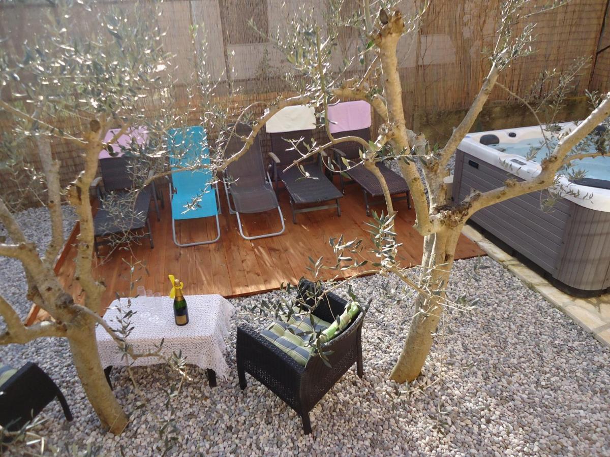 Holiday Home Istra With Jacuzzi Медулин Екстериор снимка
